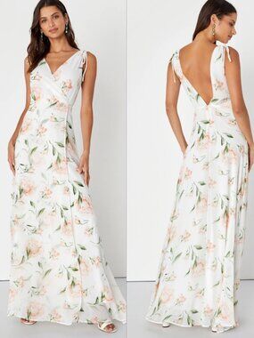 Lulus Romantic Possibilities White Floral Print Maxi Dress Women M NWT